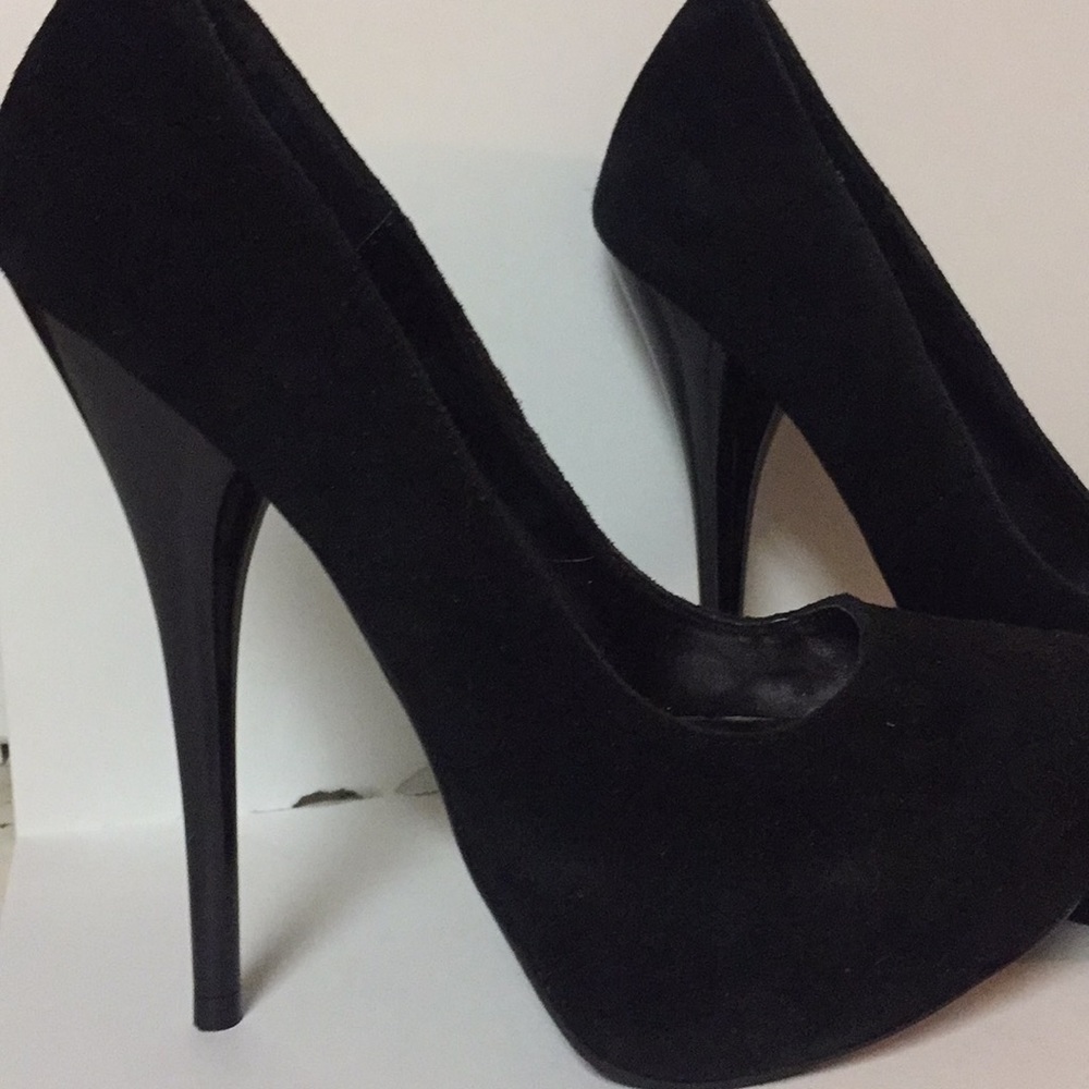 Black velvet size six 5" pleasure high heels